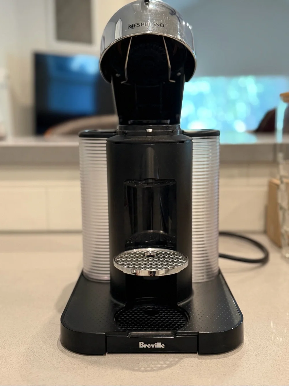 Nespresso Vertuo Coffee Machine Super Bundle